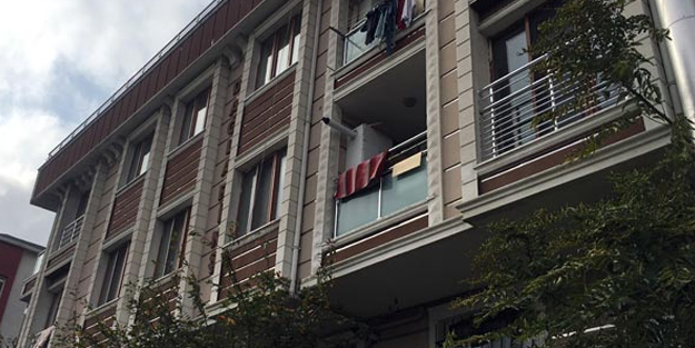 Ablasının gözü önünde bir saat... Dehşet veren olay