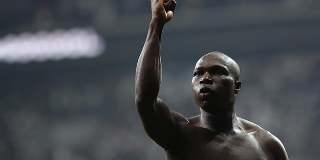 Aboubakar derbi sonrası yolcu!
