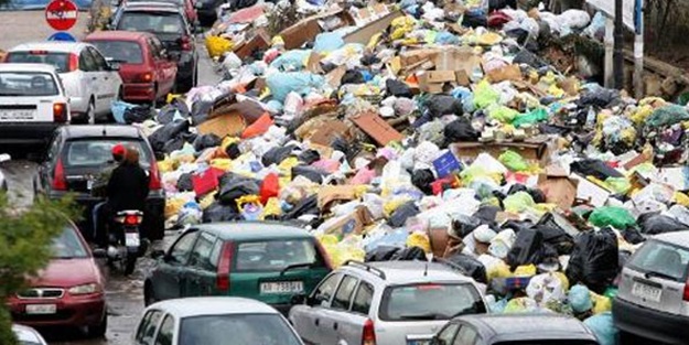 AB'ye İtalya'dan çöp cezası