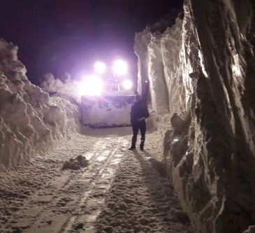 Hakkari’de çığla mücadele çalışması yapılıyor!