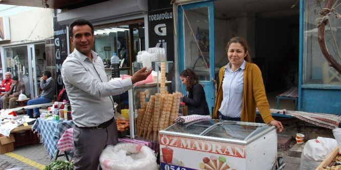 Aydın’da kar helvası tezgaha indi
