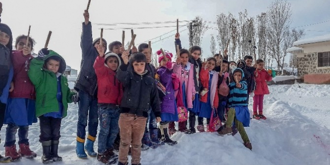 Muratpaşa’nın kalemleri Türkiye’de yeşeriyor