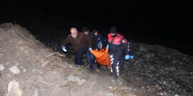 Nişanlı çift birlikte ölüme gitti