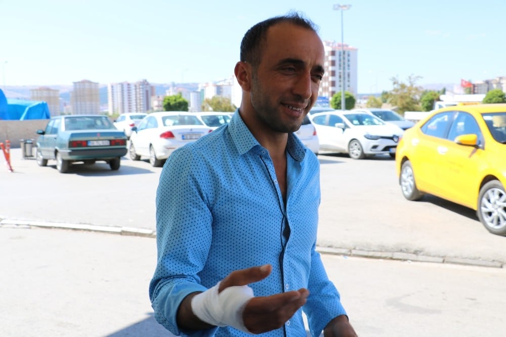 Acemi kasaplar hastanelere akın etti 