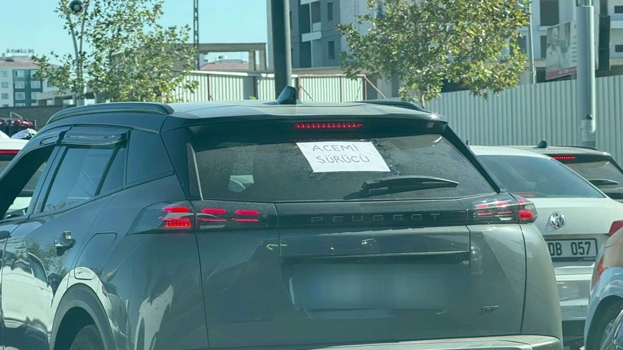 Acemi sürücüden örnek davranış