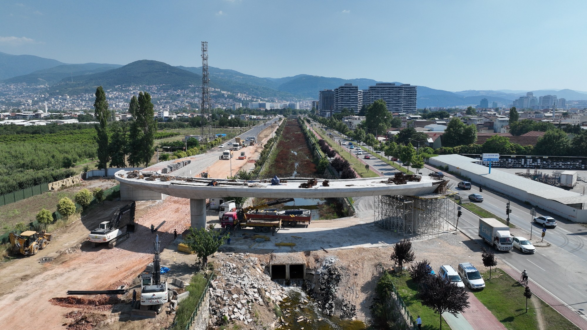 Acemler – Yunuseli hattı yeni köprülerle rahatlıyor