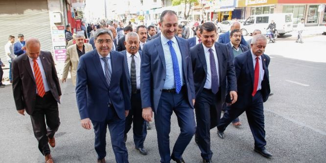 Gül ve Fadıloğlu Korutürk esnafını ziyaret etti