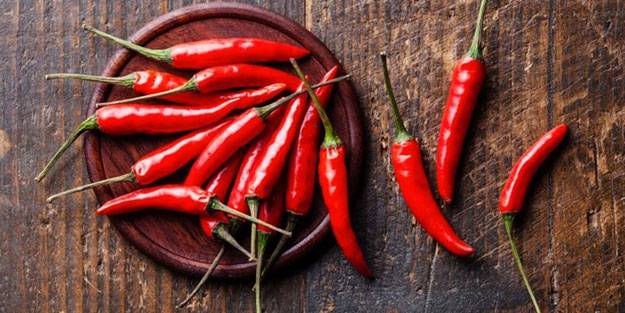 Acı biber yemenin 13 faydası! Etkileri şaşırtıyor