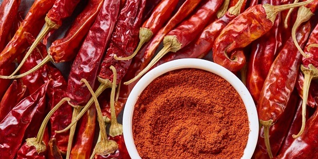 Acı kırmızı biberin sağlığa 17 faydası