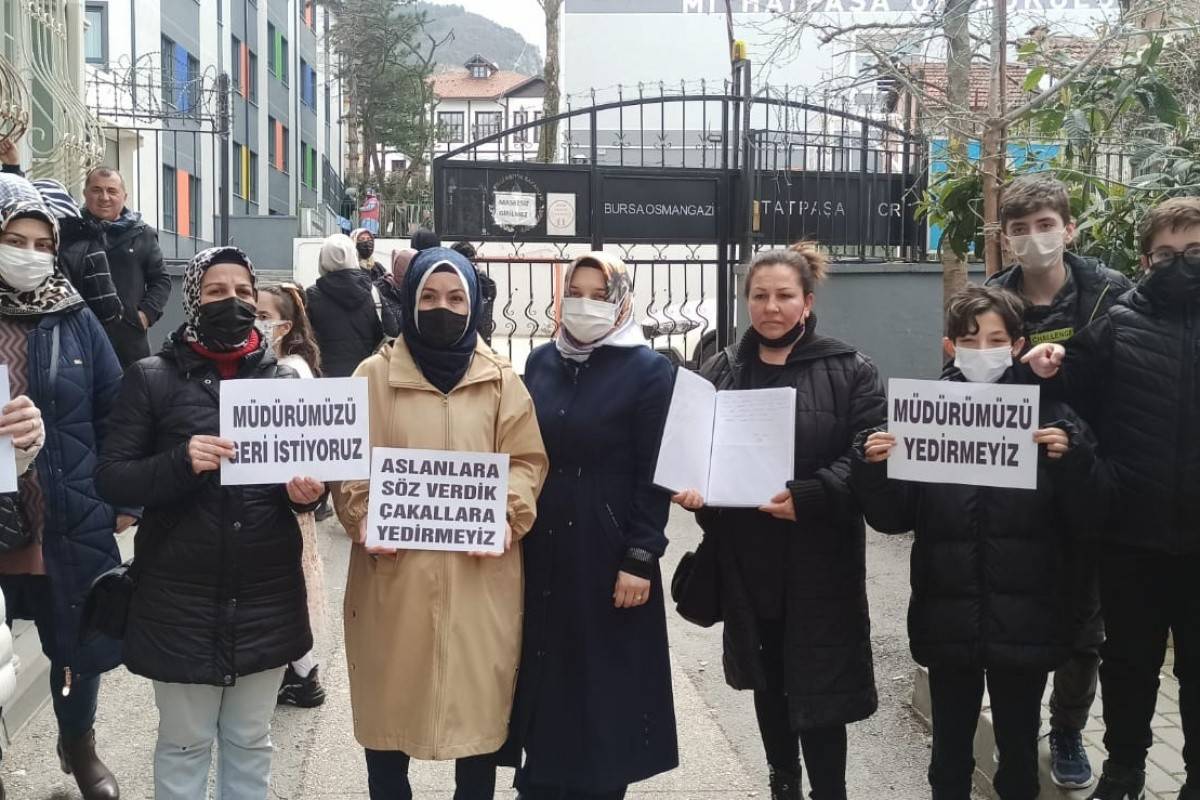 Açığa alınan o müdüre veliler ve eğitimcilerden destek