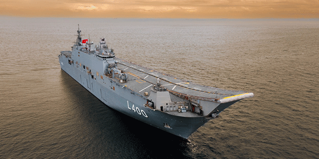 Açıkça ilan ettiler! İki ülke Türk uçak gemisi TCG Anadolu'yu imha etmek için harekete geçti
