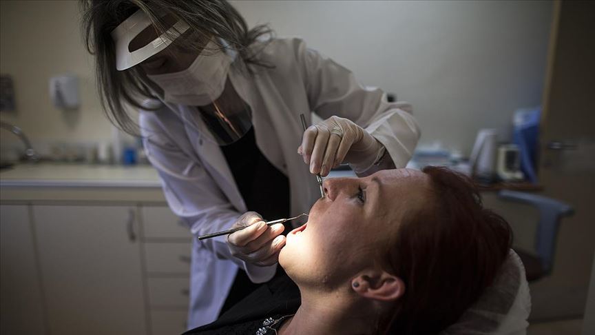 Acil durumlar dışında diş tedavisi için ısrar edilmemeli