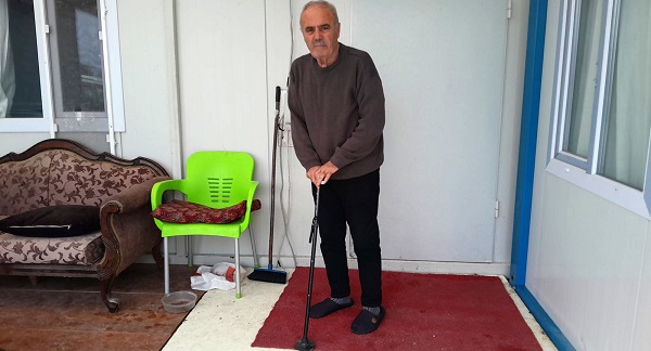 Acılar halen taze! Enkazda yaşadığı inanılmaz