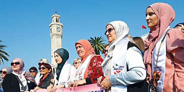 Acılı annelere Boşnak desteği