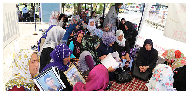 Acılı annelere İHH desteği