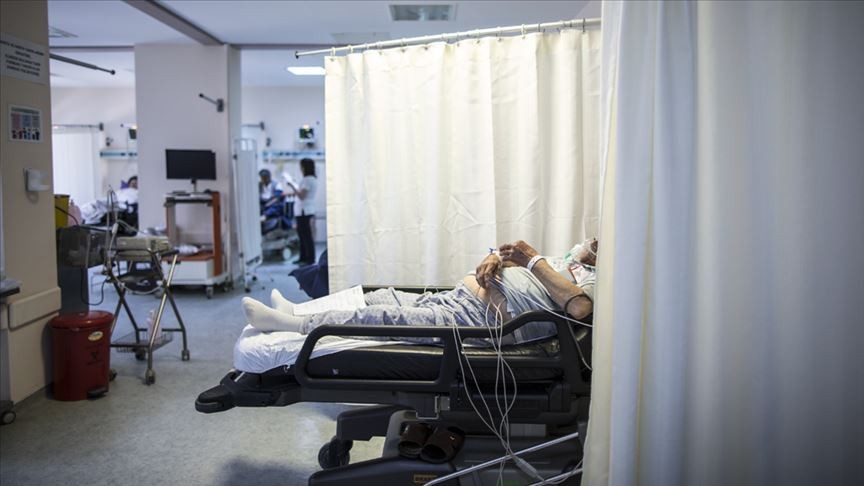 Acillerde bir gecede 51 bin hastaya hizmet!