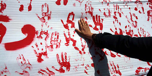 Açlık grevindeki esirlere destek