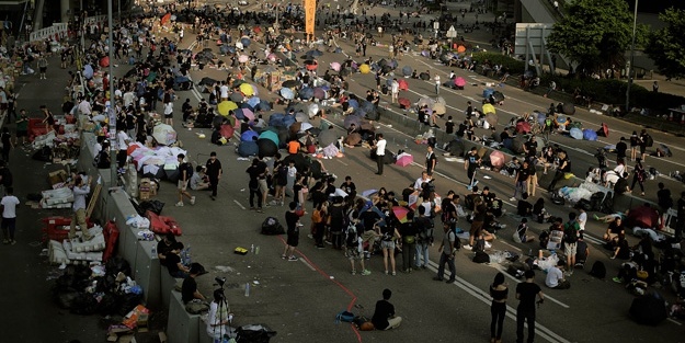 Açlık grevine katılan öğrencilerin sayısı arttı