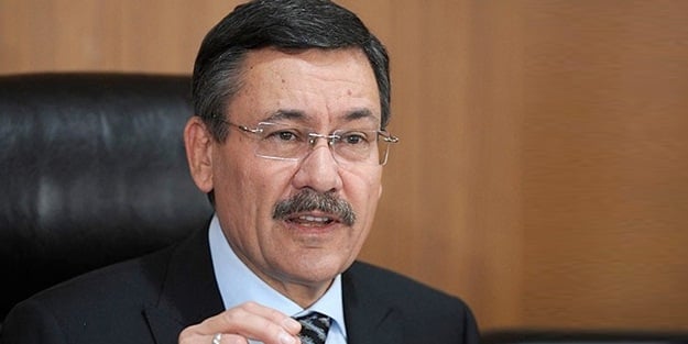 Açtı ağzını yumdu gözünü! Melih Gökçek'ten zam isyanı
