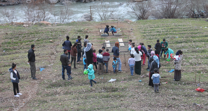 Acun ılıcalı sözünü tuttu