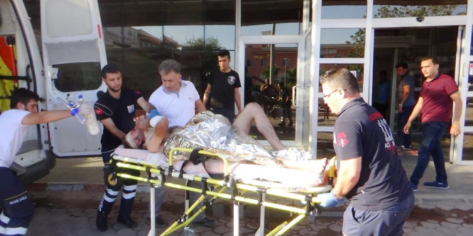 Azez’de bomba yüklü araçla saldırı: 4 ölü, 7 yaralı