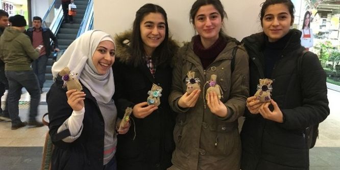 Gaziantepli kadınlardan birbirinden şık ve güzel lavanta keseleri