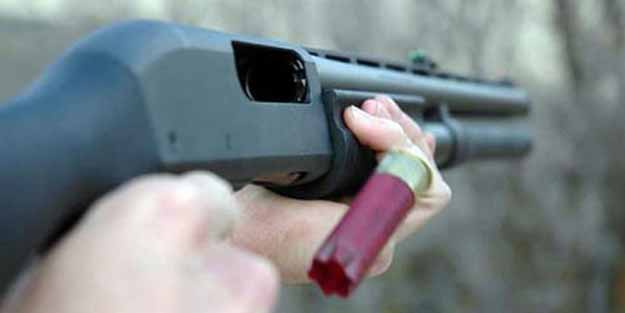 İstanbul'da belediye binasına silahlı saldırı