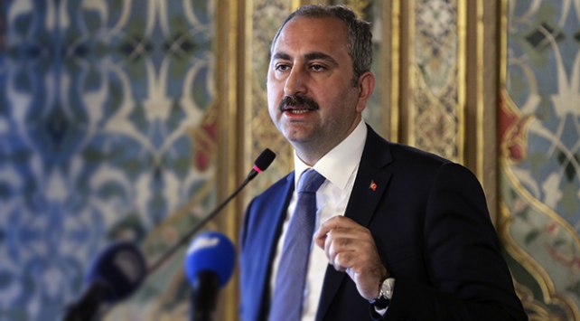 Adalet Bakanı Abdulhamit Gül: Apolet sökmek isteyen Kandil’e gelsin