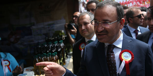 Bakan Bozdağ Hürriyet'e ateş püskürdü