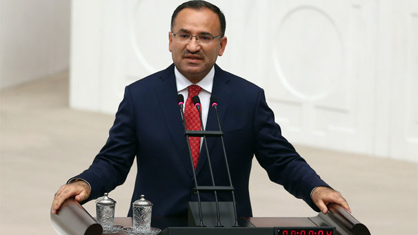 Adalet Bakanı Bekir Bozdağ'dan AKPM kararına sert tepki