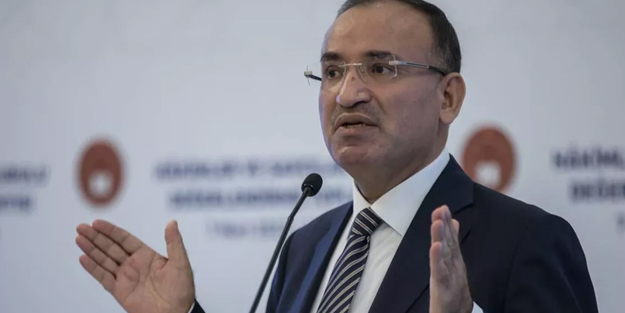 Adalet Bakanı Bozdağ: Hedefine ulaşan Türkiye gemisi Allah'ın izniyle yine hedefine ulaşacak