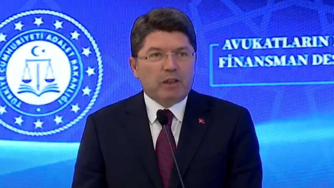 Adalet Bakanı Tunç avukatlara müjdeyi verdi!