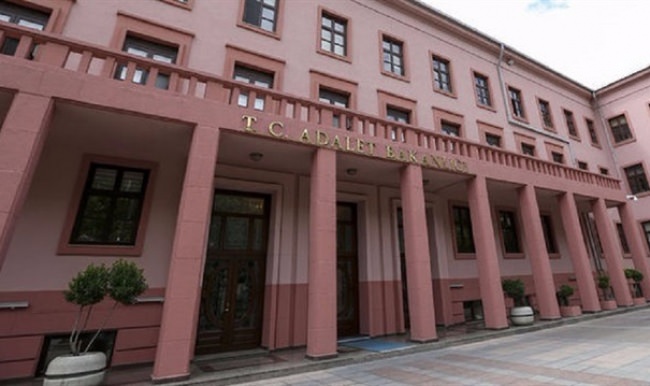 Adalet Bakanlığı 3 bin 721 kişi alacak