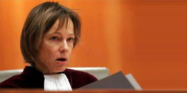 Adalet Divanı'ndan hastalıklı başörtüsü kararı