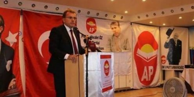 Demirel'in o partisi yeniden kuruluyor!