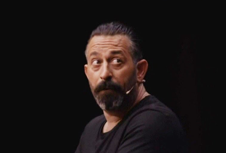 Adama böyle yalatırlar işte Cem Yılmaz!