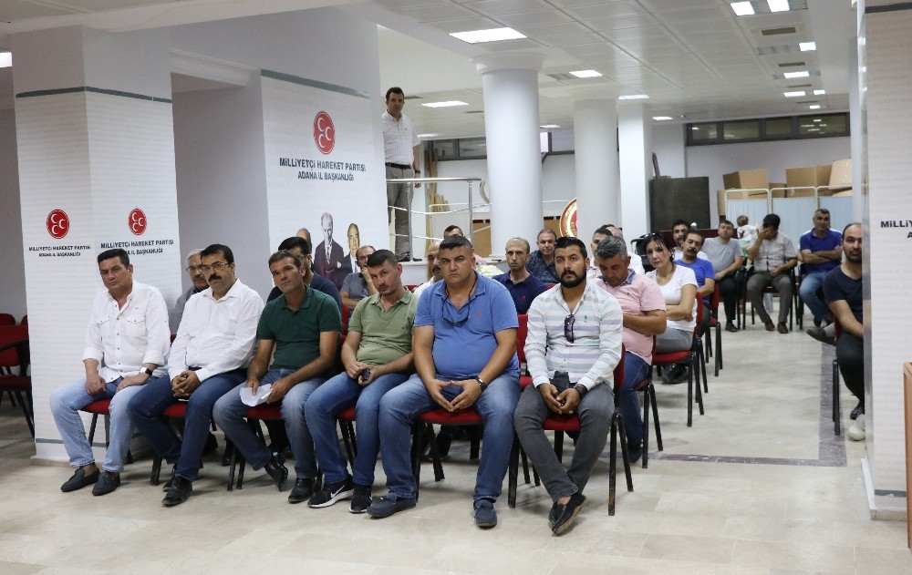 Adana Büyükşehir Belediyesi’nde işten çıkarılan işçiler haklarını istiyor 