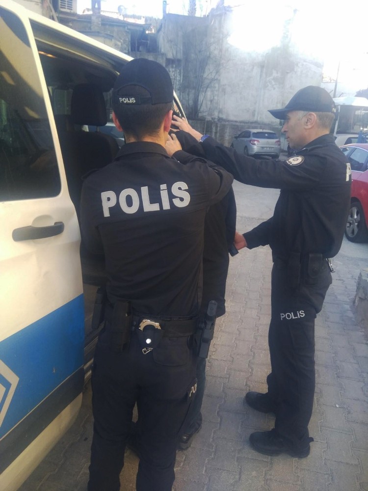 Adana ’da aranan şahıs Menteşe’de yakalandı 