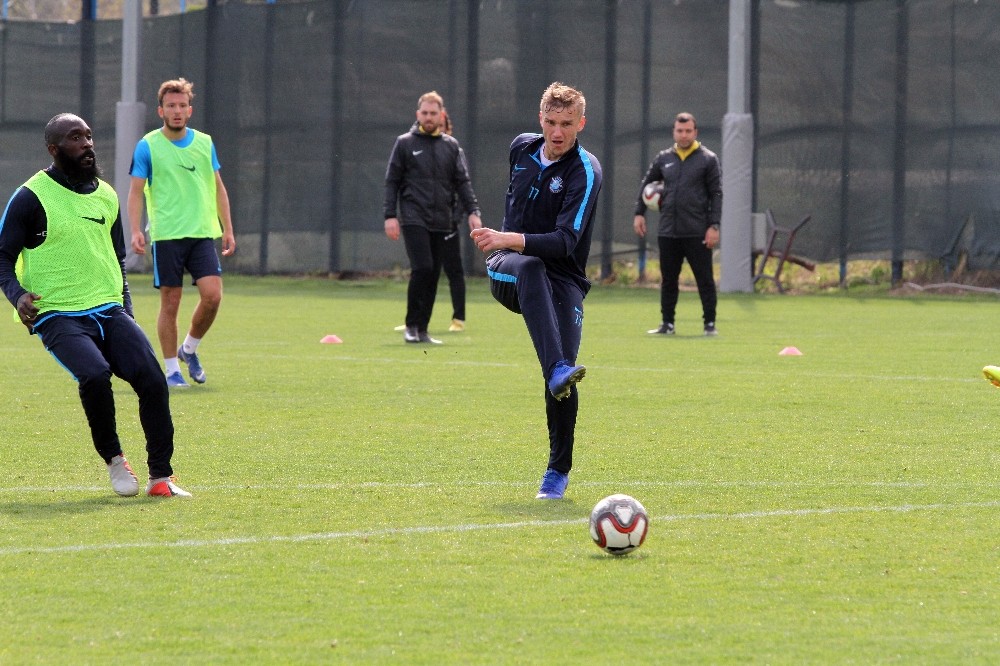 Adana Demirspor’da Elazığspor maçı hazırlıkları sürüyor 