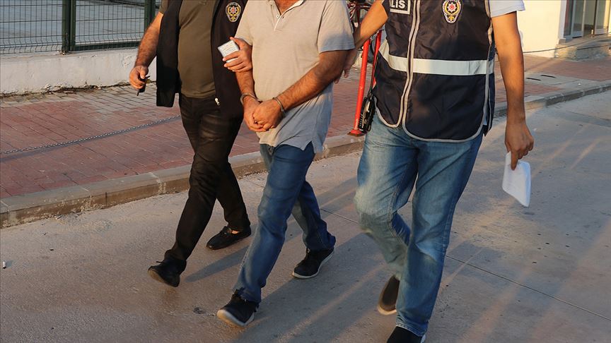 Adana merkezli 13 ilde FETÖ operasyonu: 23 gözaltı