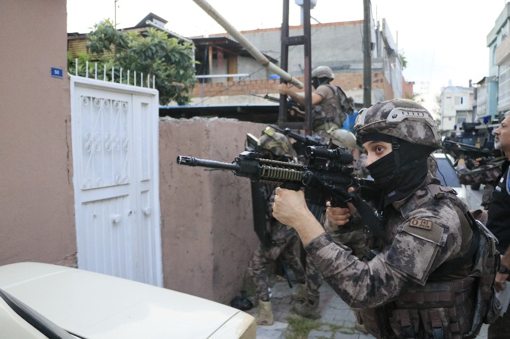 Adana merkezli 3 ilde FETÖ operasyonu: 63 gözaltı kararı 