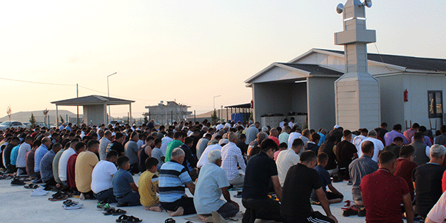 Adana, Mersin, Hatay ve Osmaniye'de Kurban Bayramı namazı kılındı