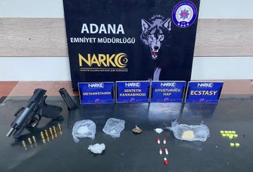 Adana polisi uyuşturucu tacirlerine geçit vermedi