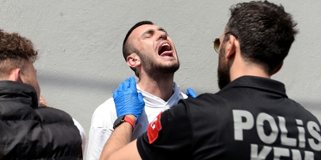 Adana polisinden uyuşturucu operasyonu! Torbacının ağzında uyuşturucu arandı