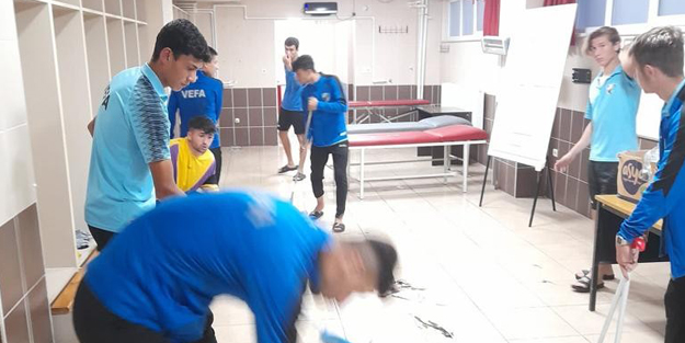 Adana Vefaspor oyuncularından takdir toplayan davranış!