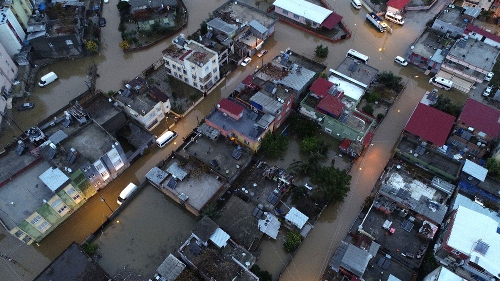 Adana Venedik’e döndü 