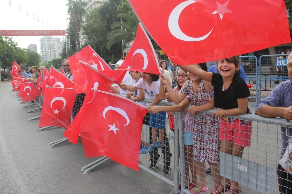 Adana’da 30 Ağustos Zafer Bayramı kutlandı 