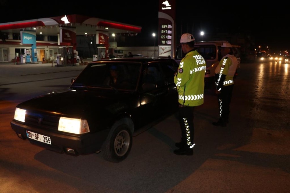 Adana’da 738 polisle uygulama 
