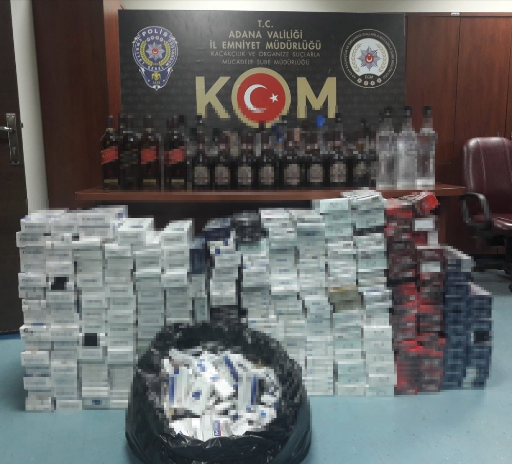 Adana’da 85 şişe kaçak içki ve 5 bin 838 paket sigara ele geçirildi 