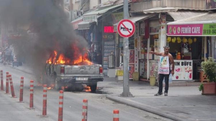 Adana'da adliye önünde dehşet saçtı!